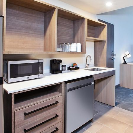 Home2 Suites By Hilton Grand Rapids Northeast Екстериор снимка